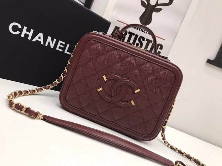 哪個國際快遞可以寄仿牌包包到美國？怎么收費？