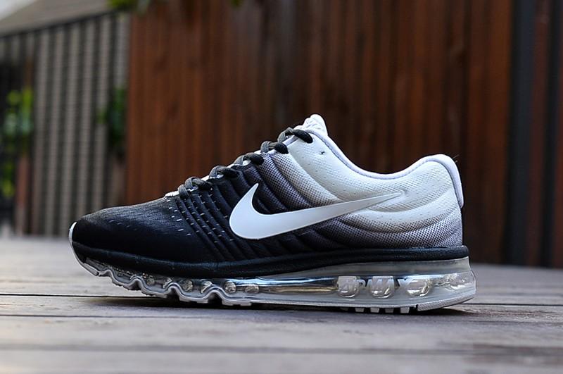 運(yùn)動(dòng)鞋