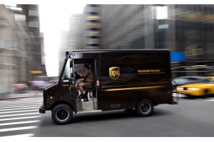 UPS國際快遞寄件到加拿大要多少運費？